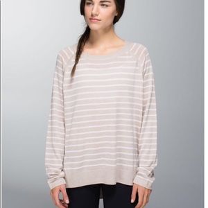 Lululemon cream sweater, medium